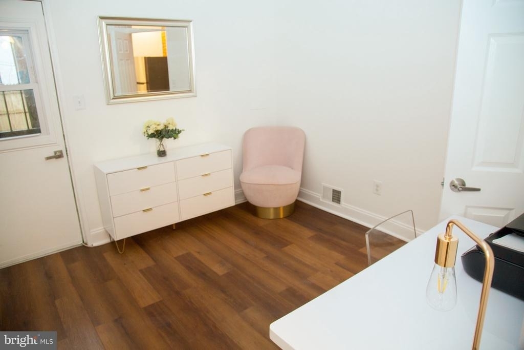 1345 1st Street Nw - Photo 5