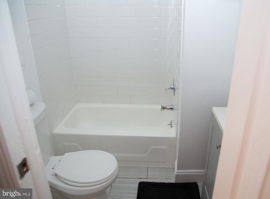 1345 1st Street Nw - Photo 7