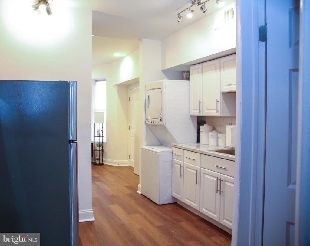 1345 1st Street Nw - Photo 2