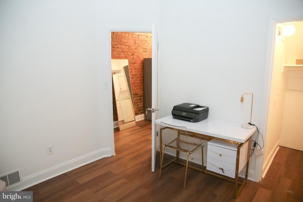 1345 1st Street Nw - Photo 8