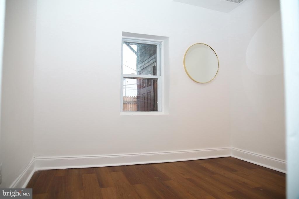 1345 1st Street Nw - Photo 6