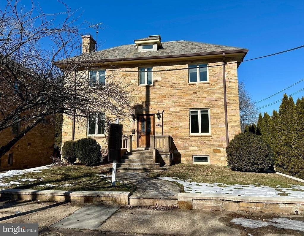 3007 Oliver Street Nw - Photo 1
