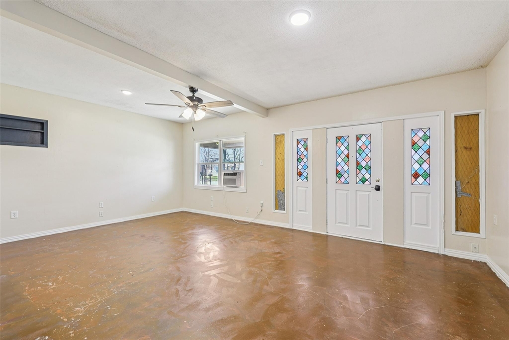 620 Barbara Dr - Photo 3