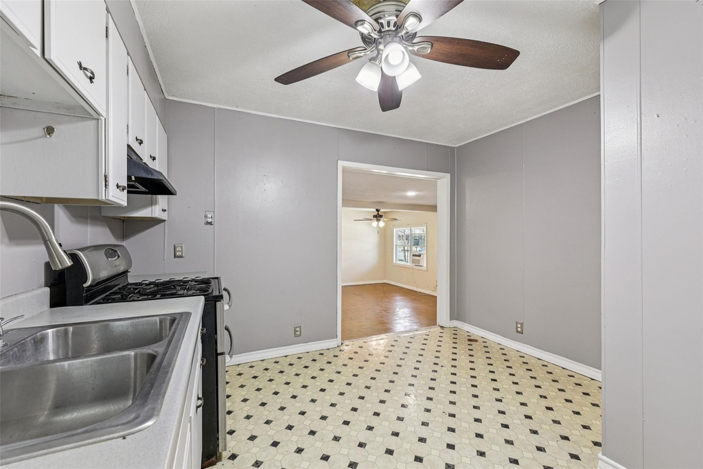 620 Barbara Dr - Photo 9