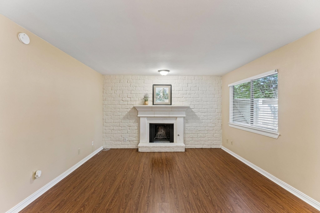 8340 Fathom Cir - Photo 1