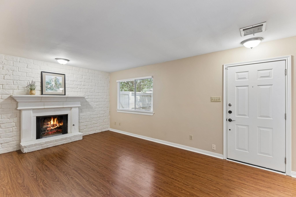 8340 Fathom Cir - Photo 2