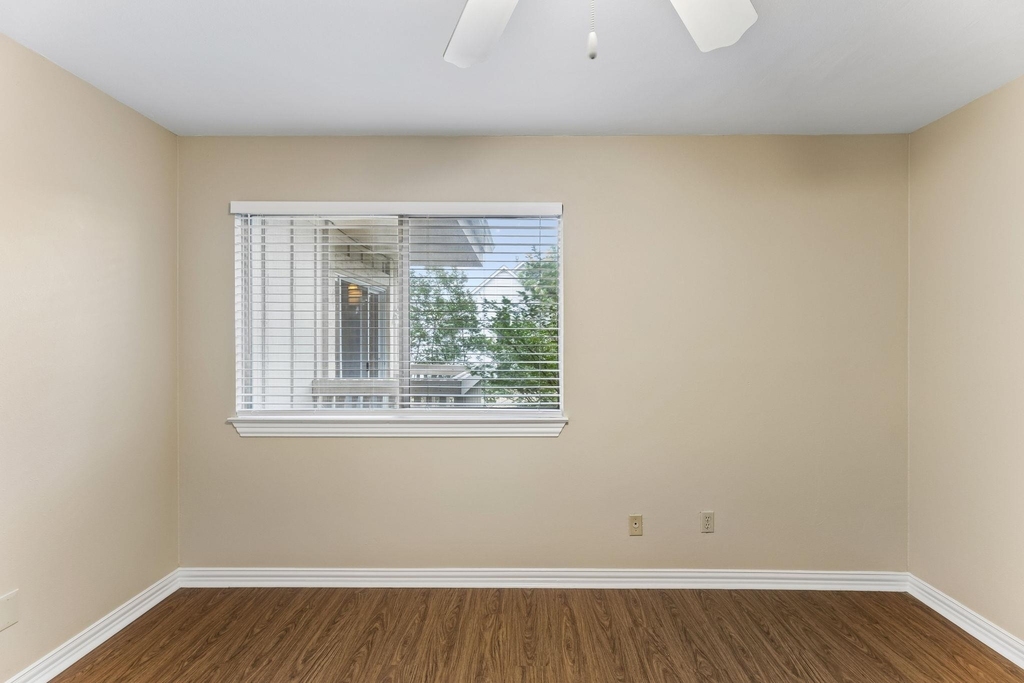 8340 Fathom Cir - Photo 14