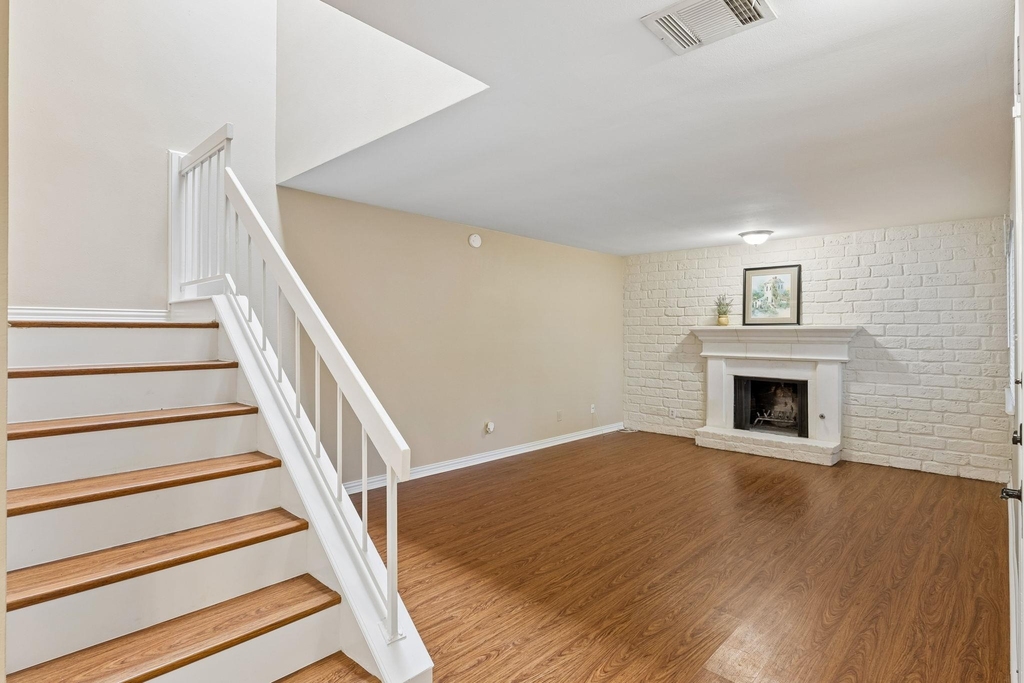 8340 Fathom Cir - Photo 5