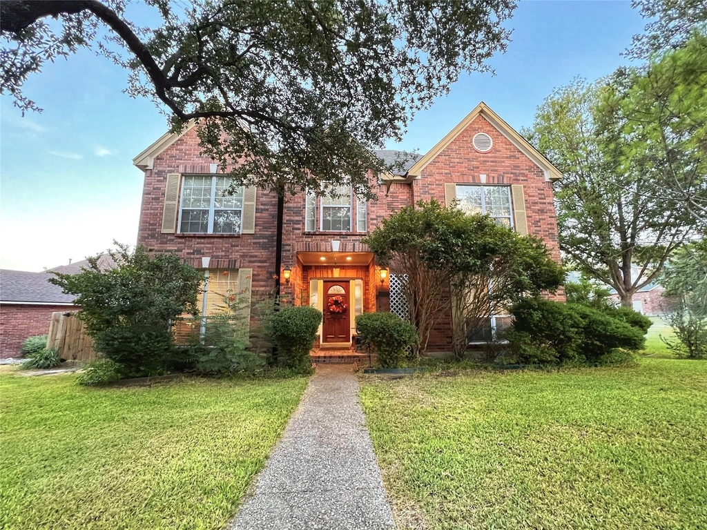 1722 Antler Crossing Dr - Photo 0