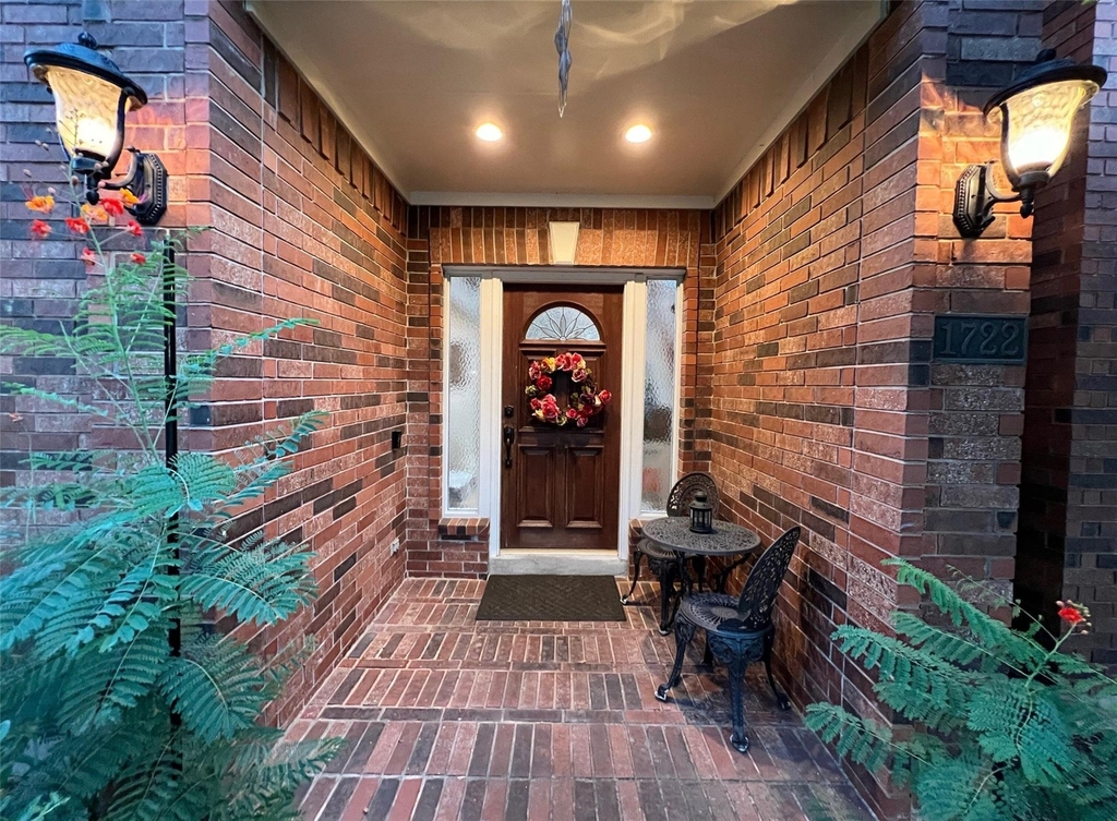 1722 Antler Crossing Dr - Photo 1