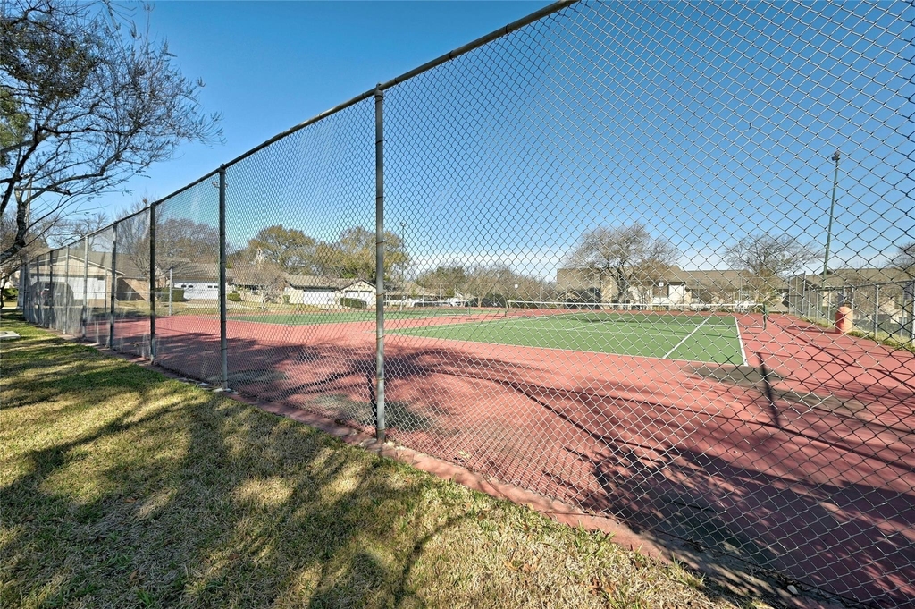 2002 Millay Dr - Photo 29