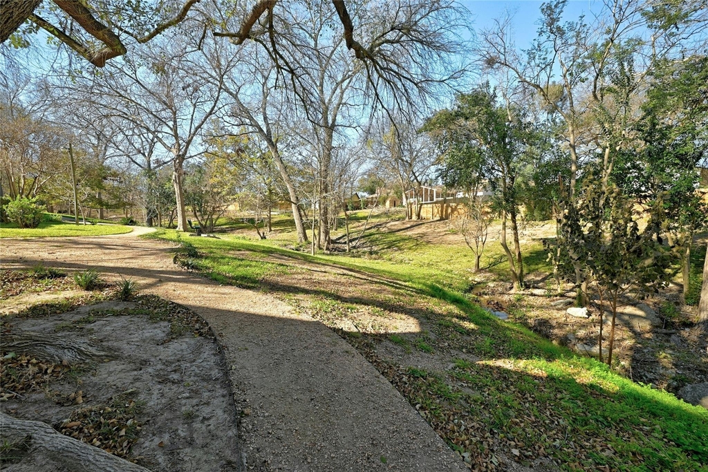 2002 Millay Dr - Photo 26