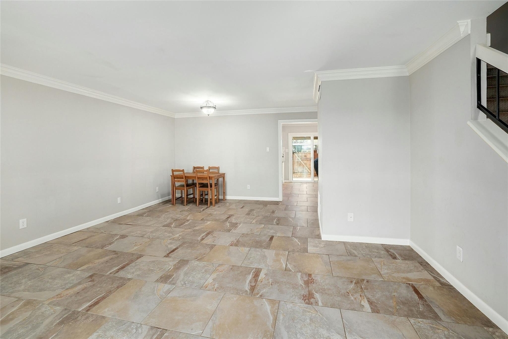 2002 Millay Dr - Photo 4