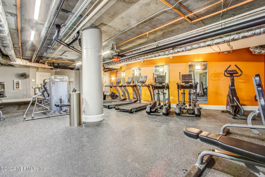 400 E Bay Street - Photo 27
