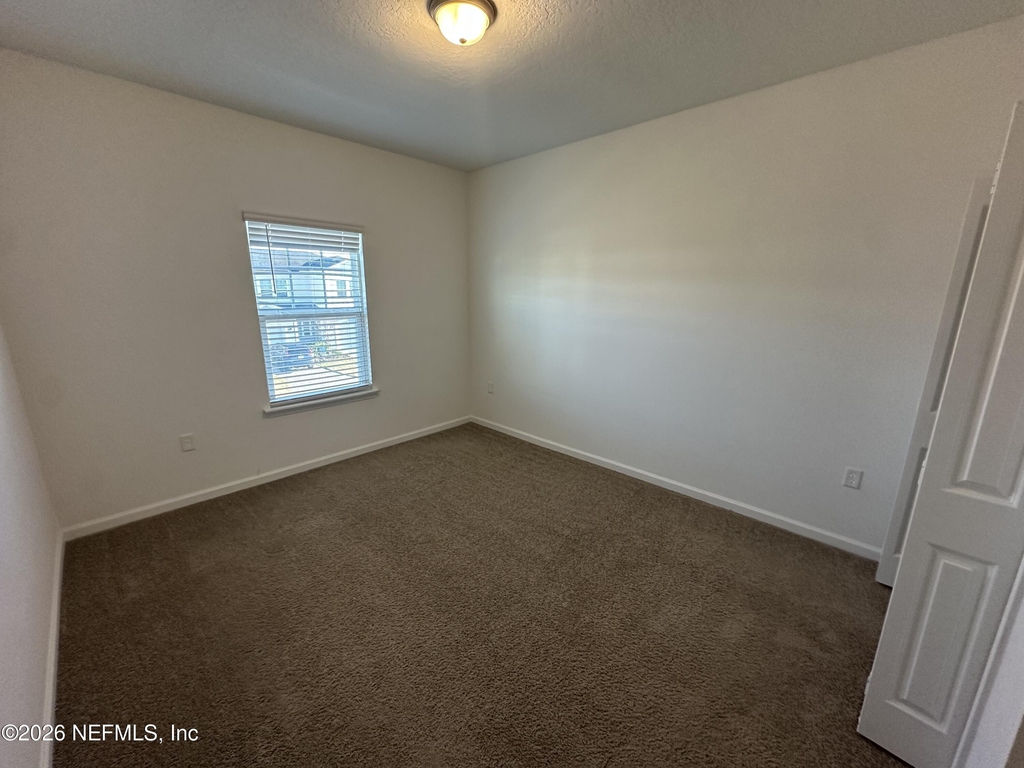 136 Pinebury Lane - Photo 18