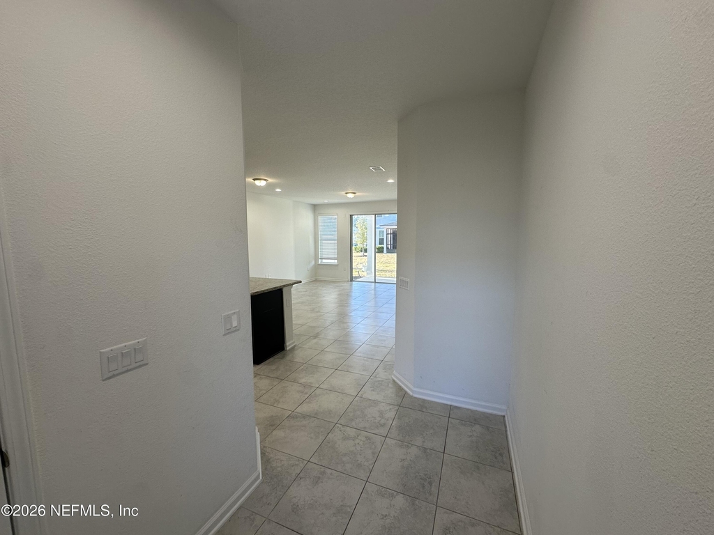 136 Pinebury Lane - Photo 2