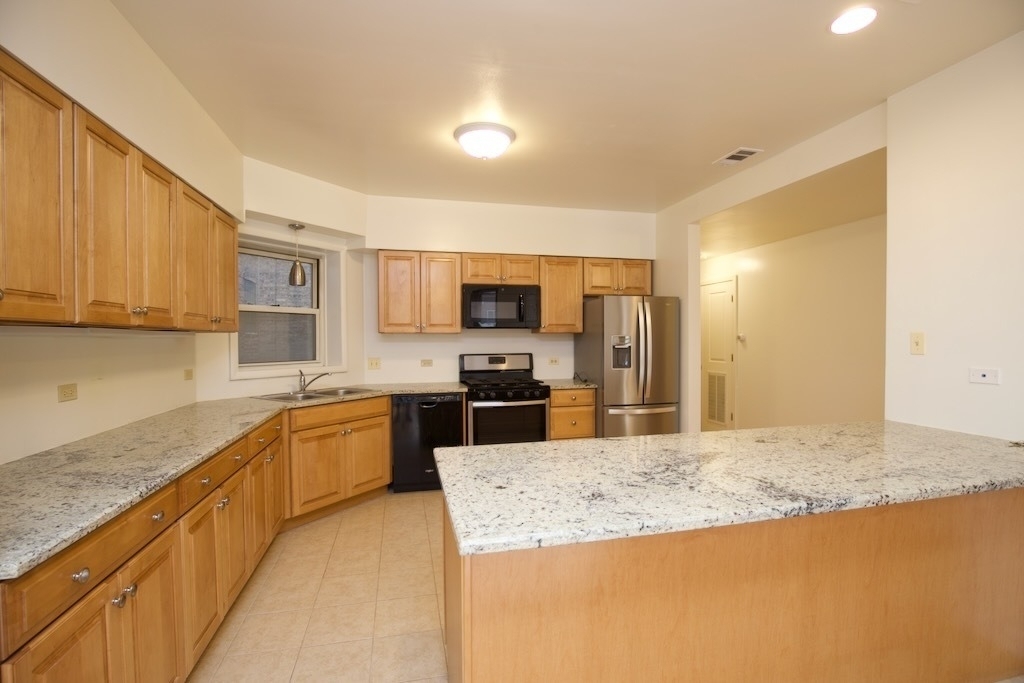 6711 N Sheridan Road - Photo 1