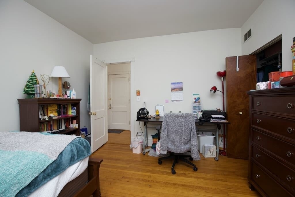 6717 N Sheridan Road - Photo 11