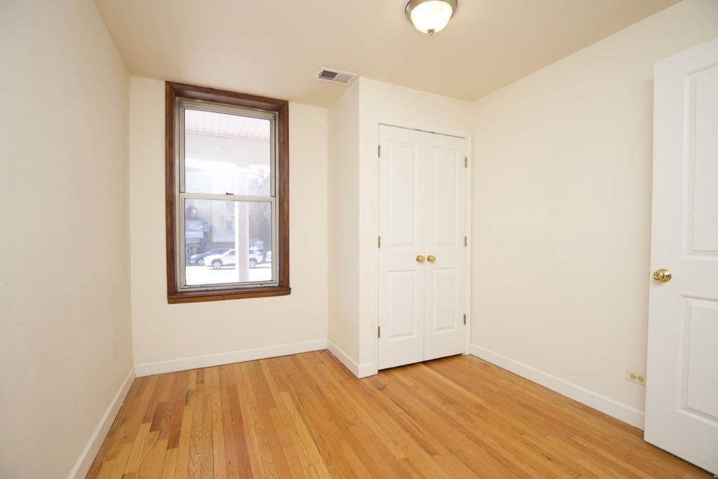 6713 N Sheridan Road - Photo 7
