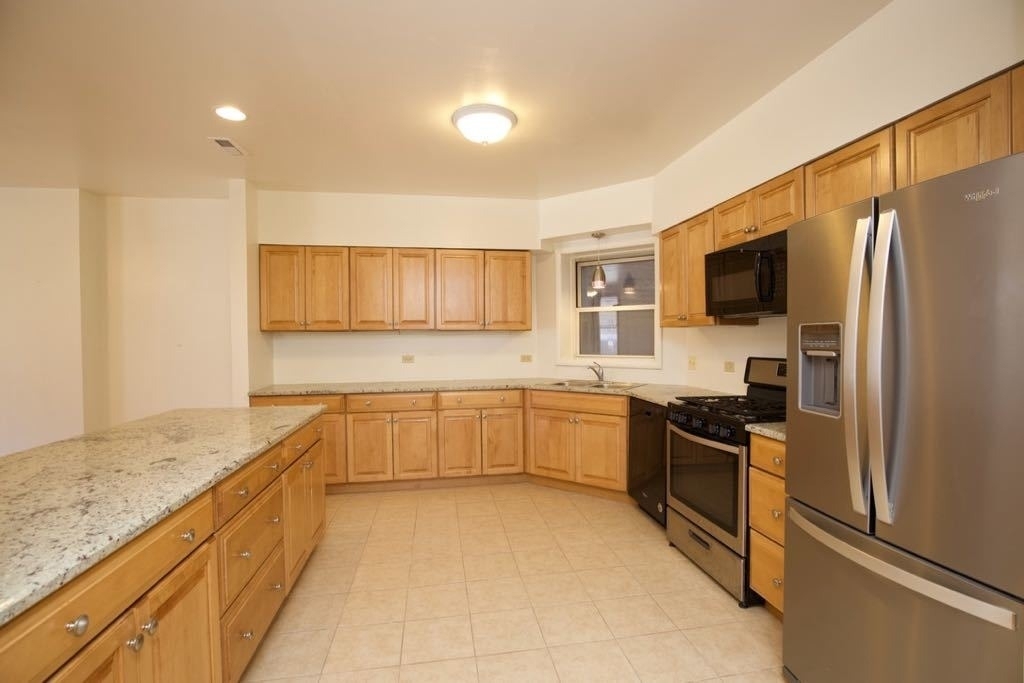 6713 N Sheridan Road - Photo 1