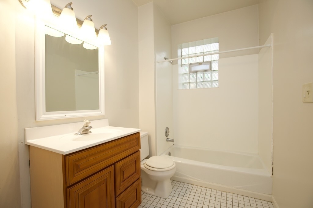 6717 N Sheridan Road - Photo 18