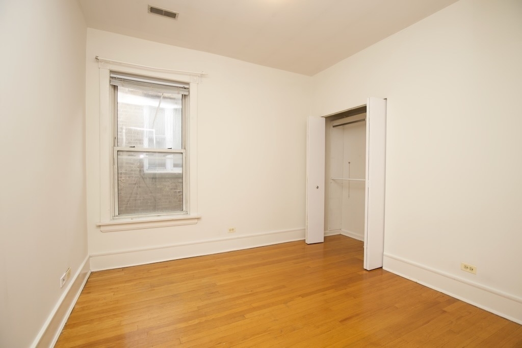 6717 N Sheridan Road - Photo 16