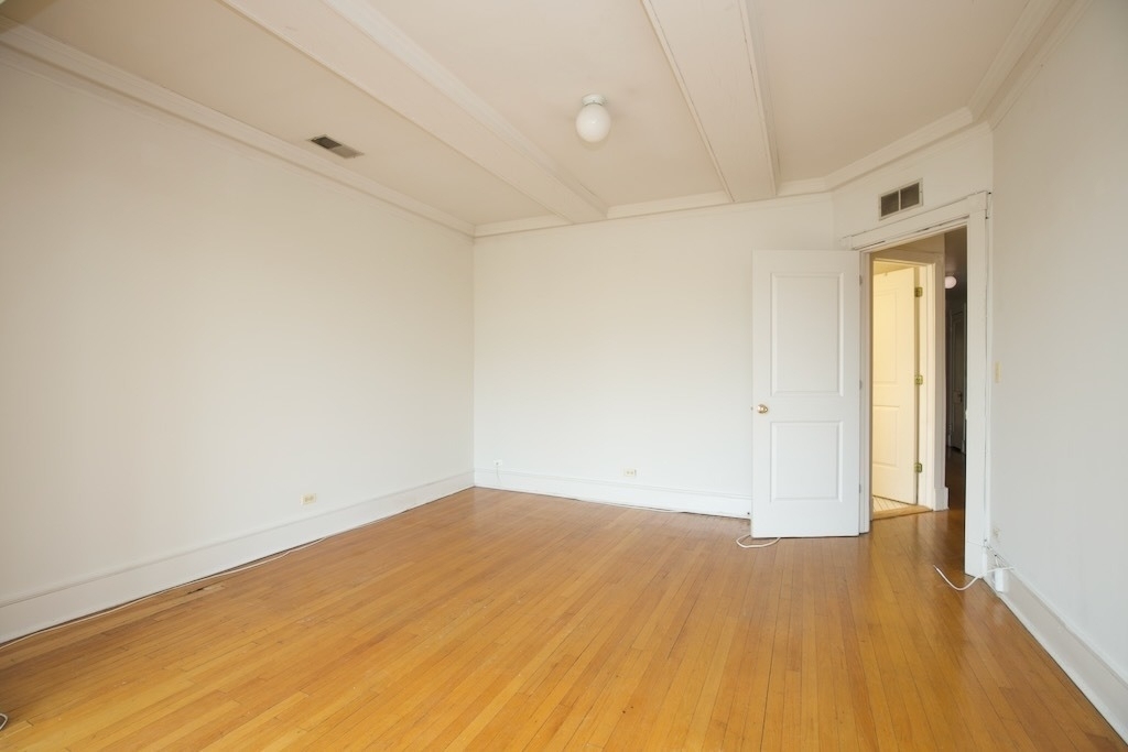 6717 N Sheridan Road - Photo 5