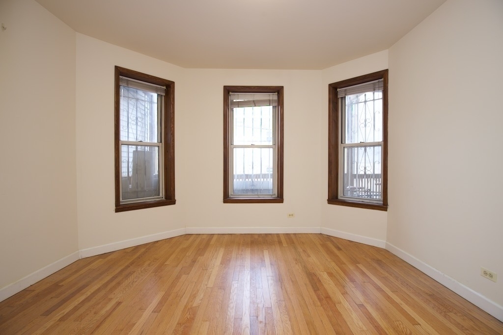 6713 N Sheridan Road - Photo 11
