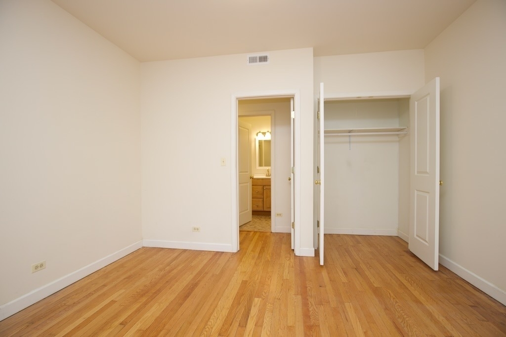 6713 N Sheridan Road - Photo 13