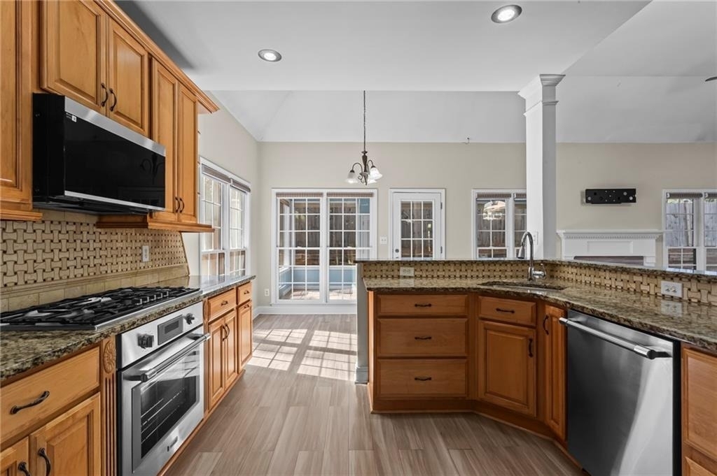 3030 Northcliff Drive - Photo 6