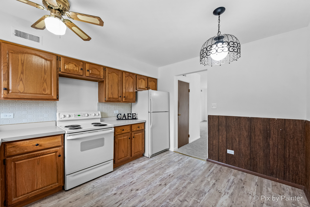 9407 Bay Colony Drive - Photo 2