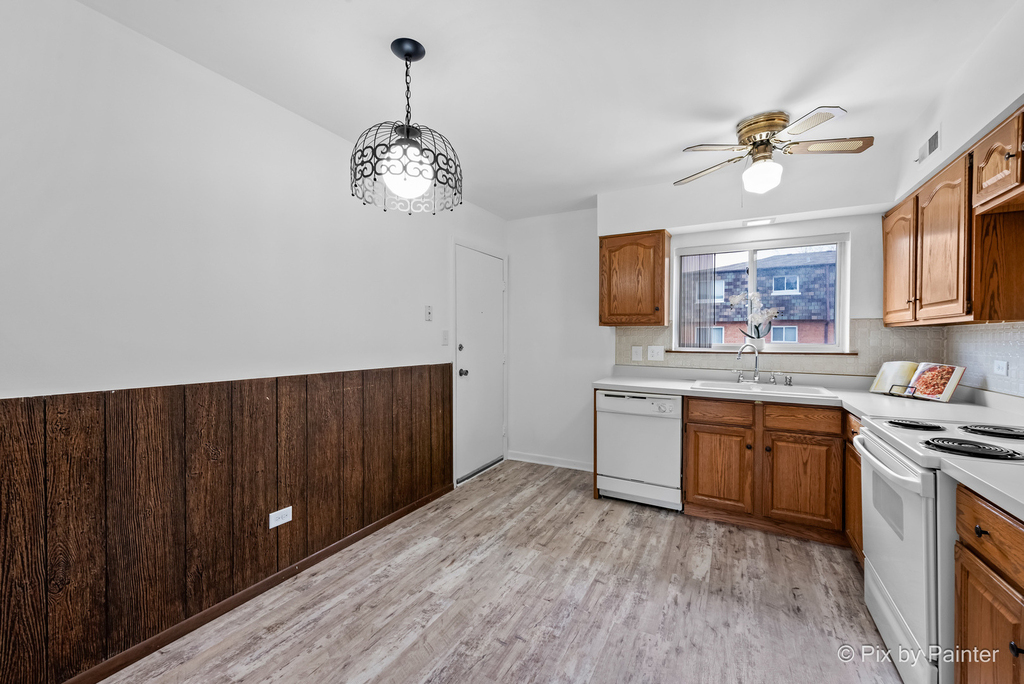 9407 Bay Colony Drive - Photo 1