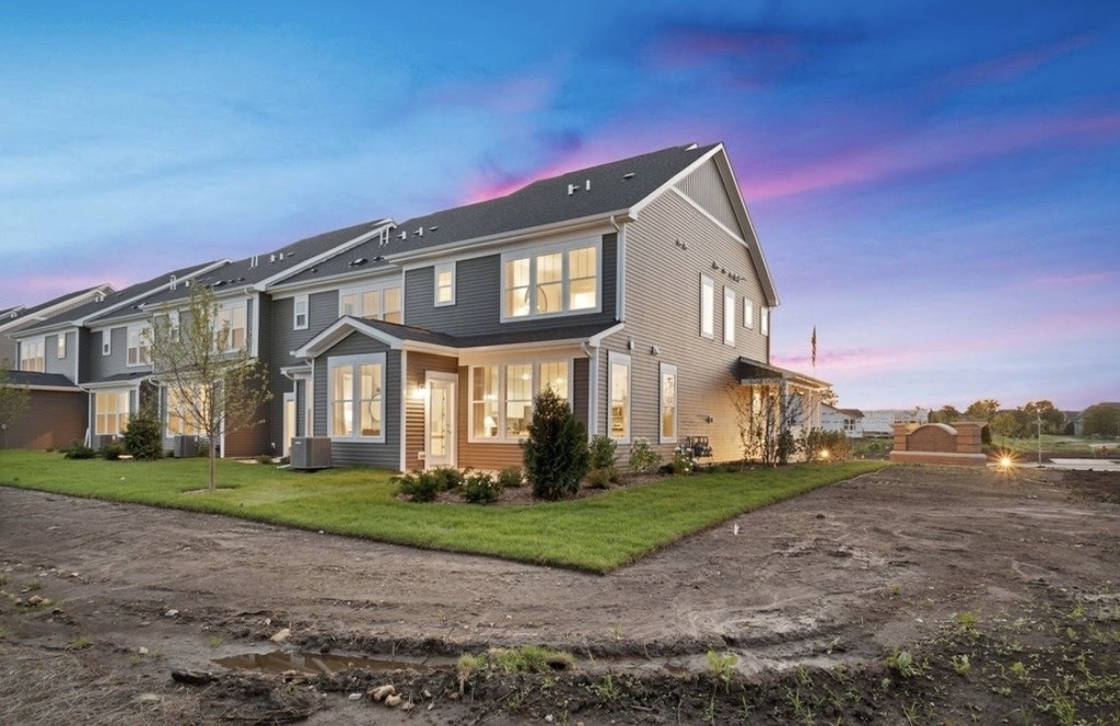 2256 Horseshoe Circle - Photo 2