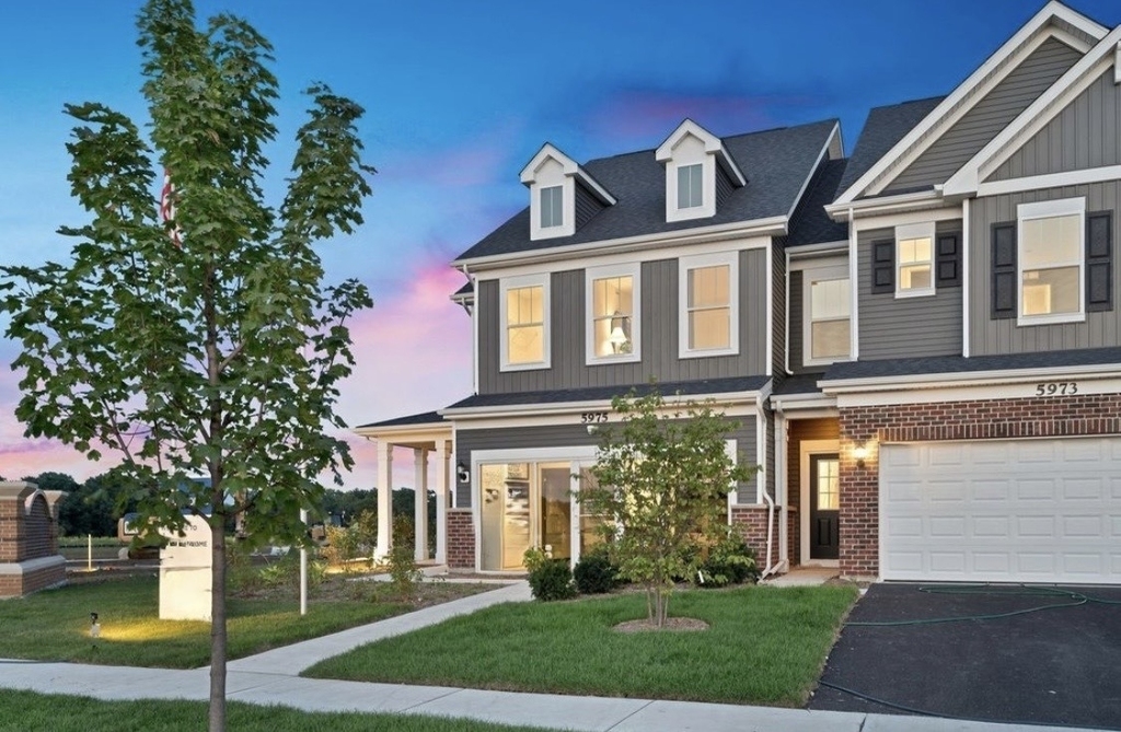 2256 Horseshoe Circle - Photo 1