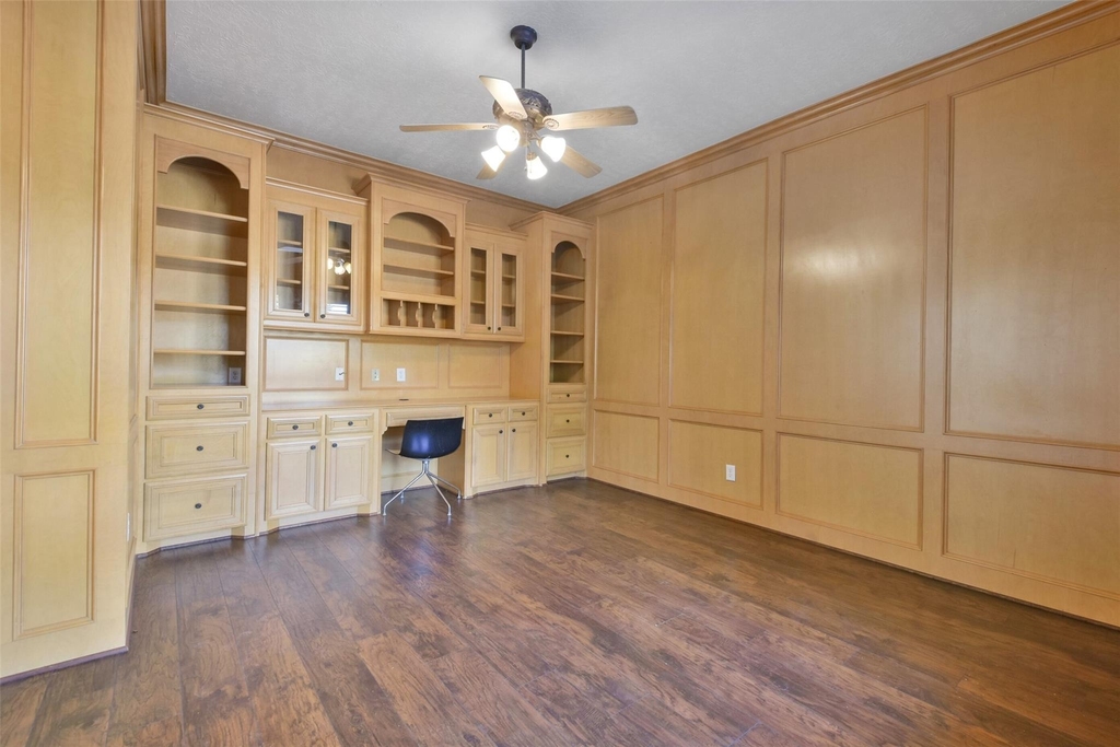 8114 Hideaway Lake Circle - Photo 16