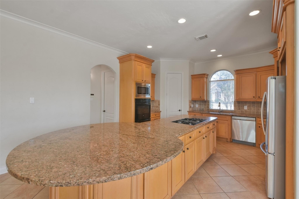 8114 Hideaway Lake Circle - Photo 10