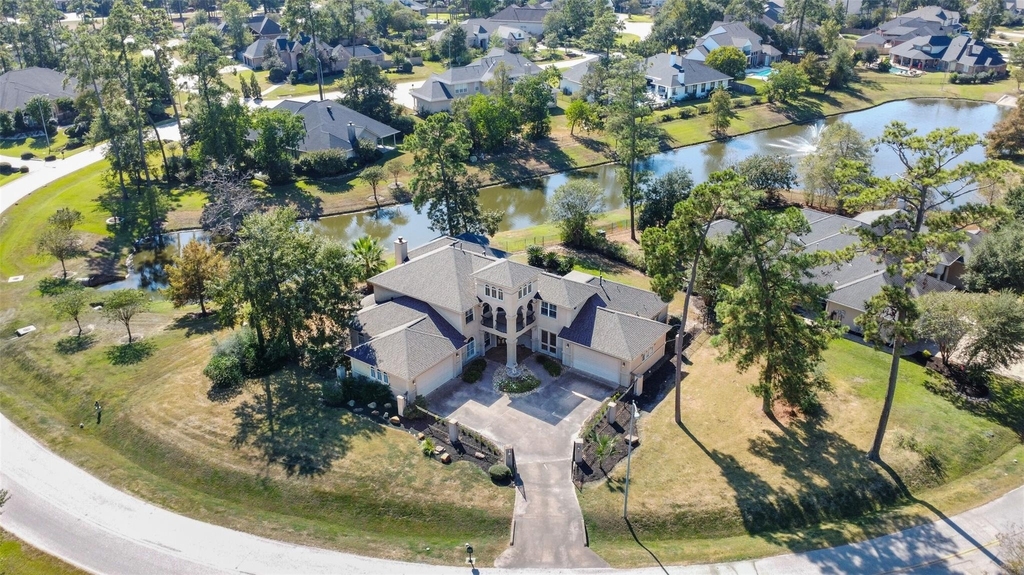 8114 Hideaway Lake Circle - Photo 1