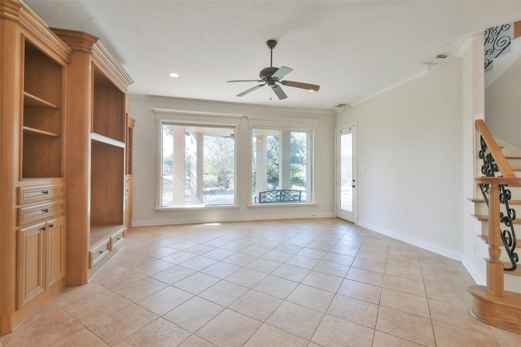8114 Hideaway Lake Circle - Photo 7