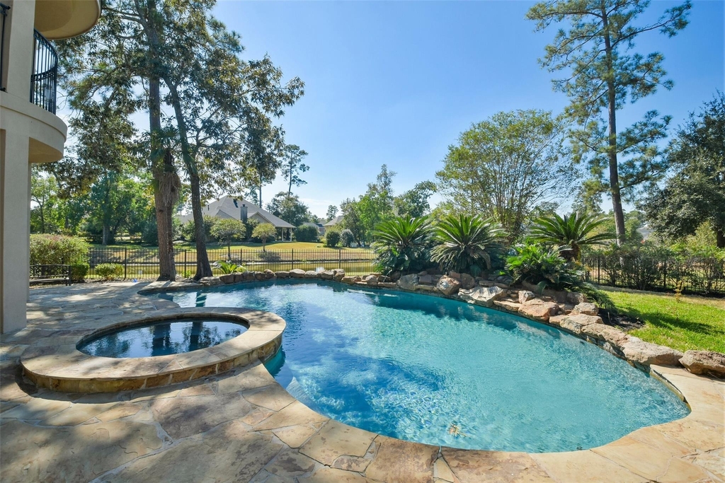 8114 Hideaway Lake Circle - Photo 39