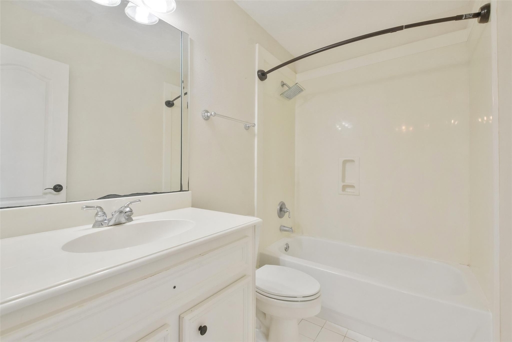 8114 Hideaway Lake Circle - Photo 36