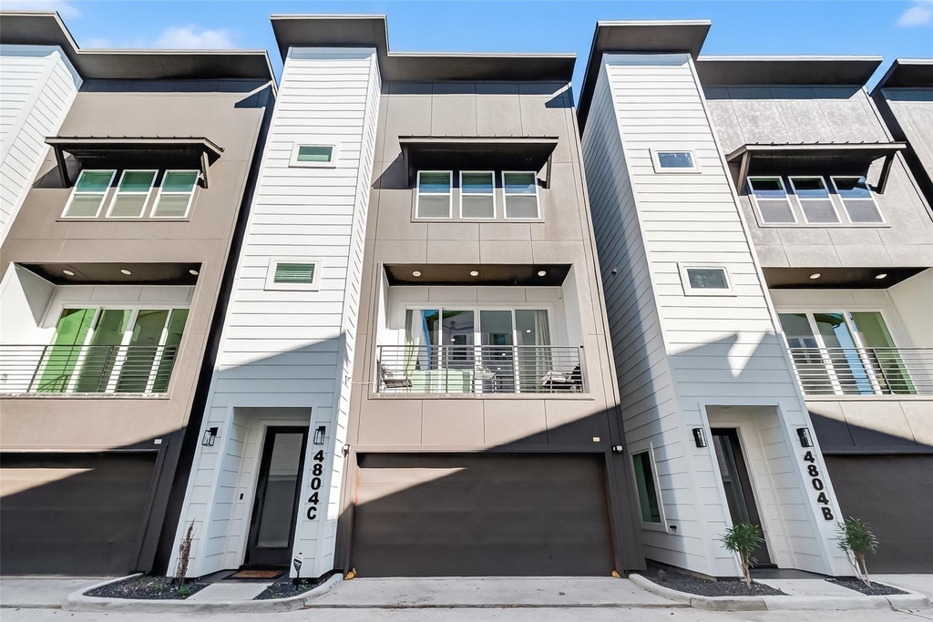 4804 Elysian Street - Photo 0