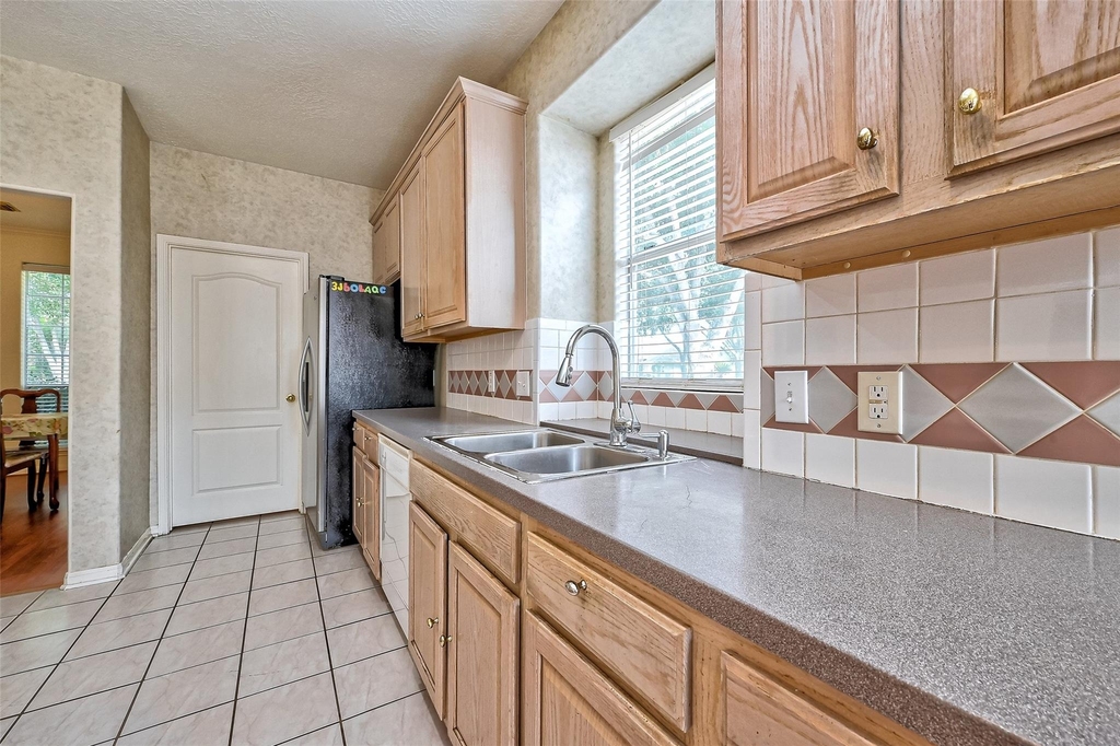 6806 Rhodes Court - Photo 22
