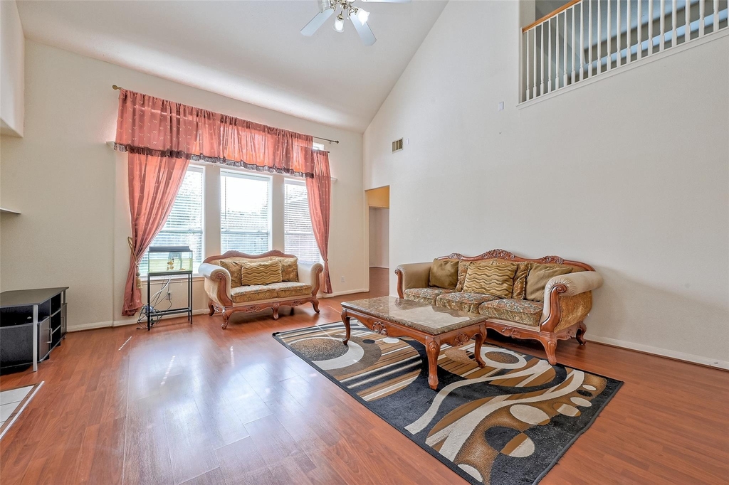 6806 Rhodes Court - Photo 12