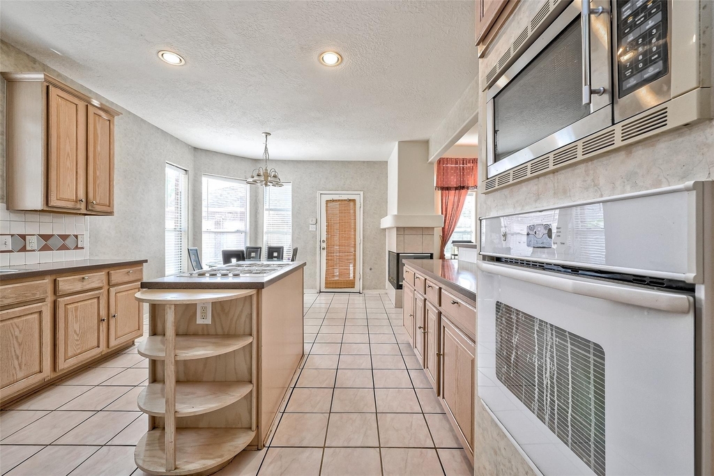 6806 Rhodes Court - Photo 17