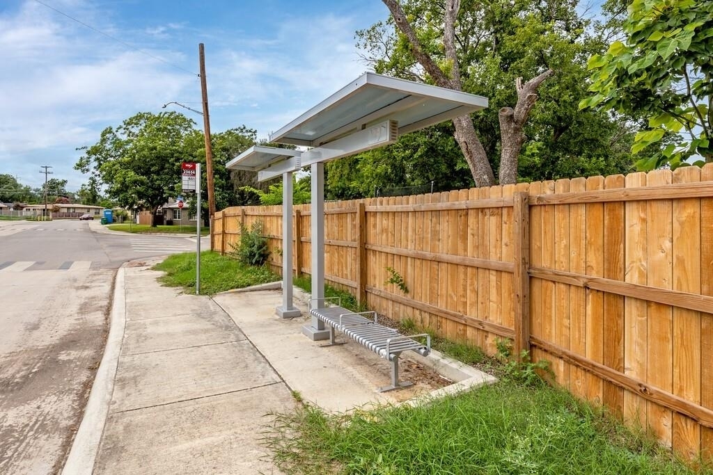1004 Allena Drive - Photo 11
