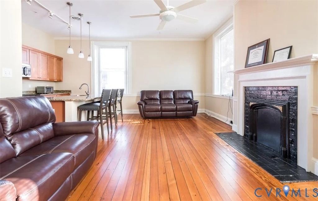 1144 W Grace Street - Photo 9