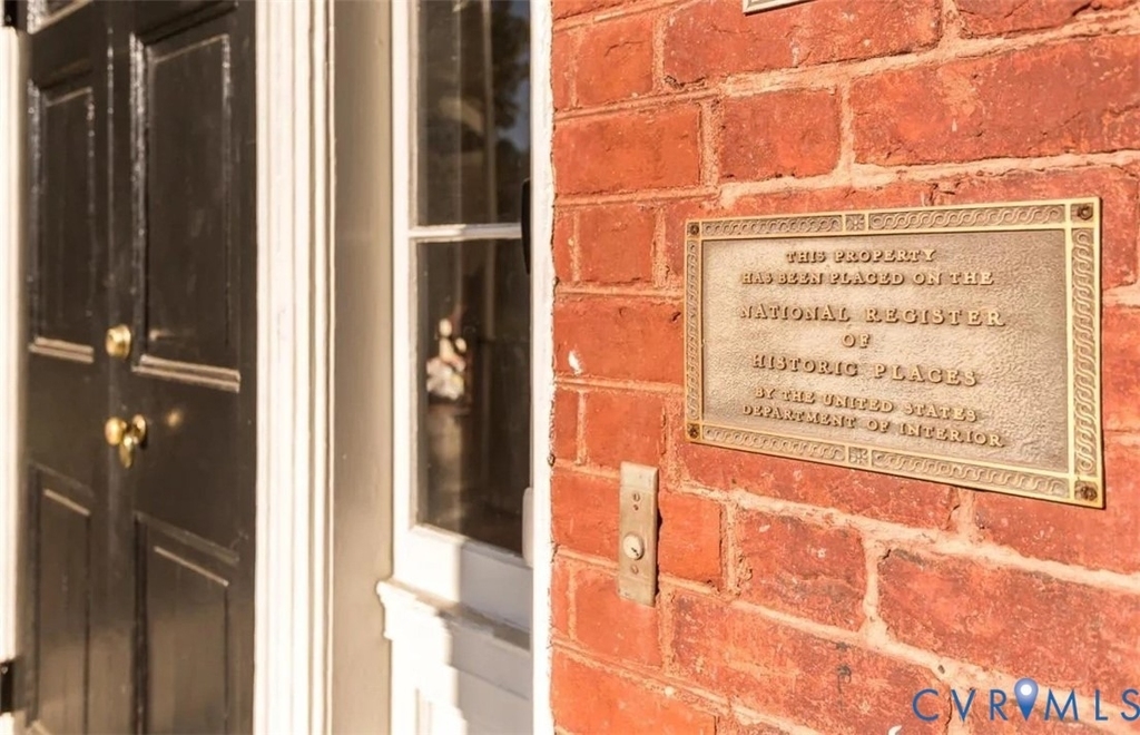 1144 W Grace Street - Photo 1