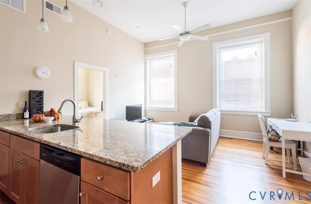 1144 W Grace Street - Photo 7