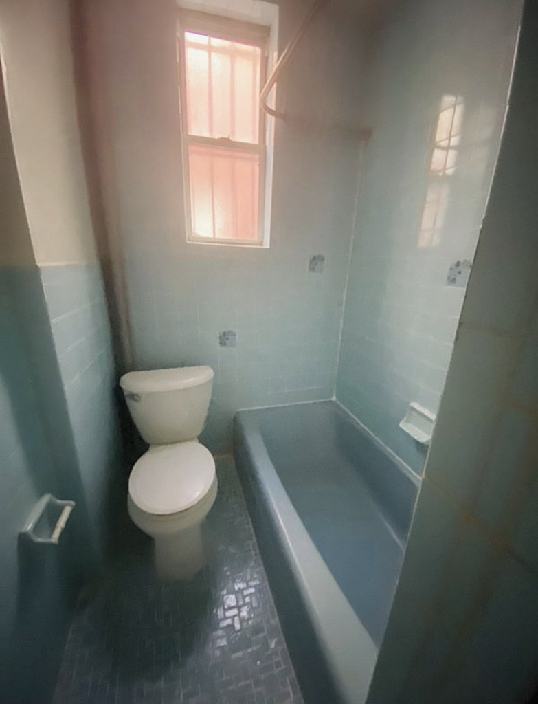 574 Osborn Street - Photo 3
