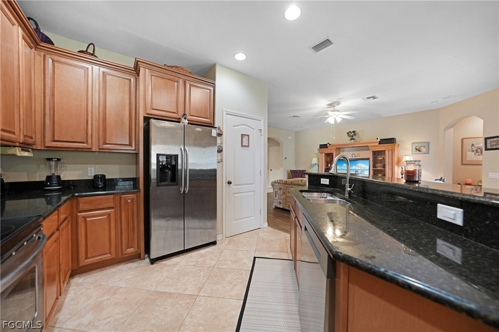 2454 Blackburn Circle - Photo 4